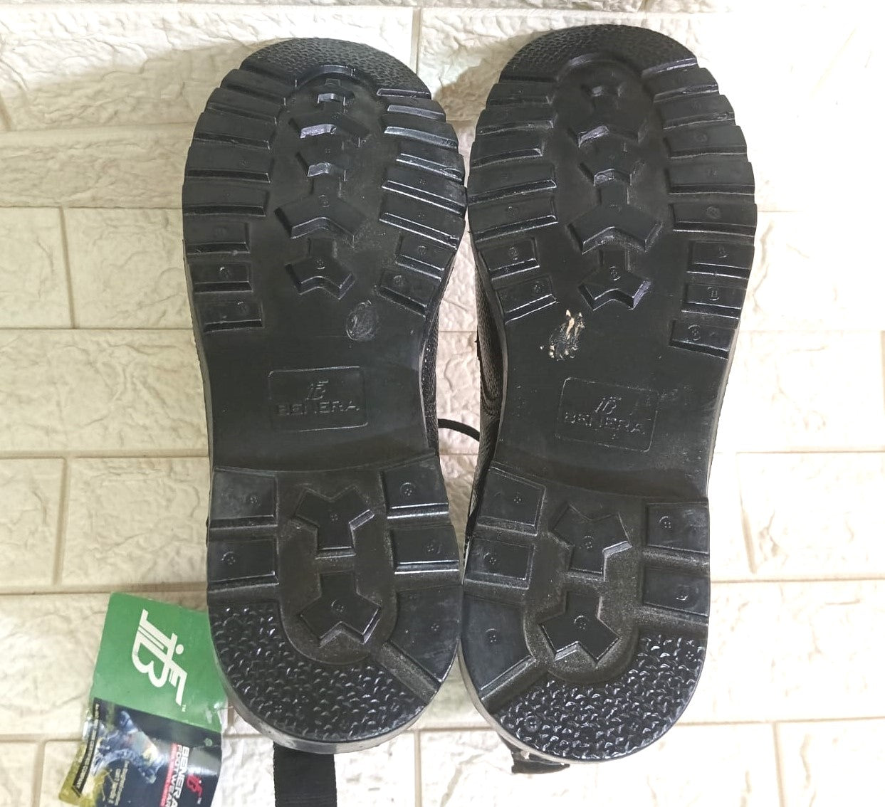Boots Shoes for Men - Defective