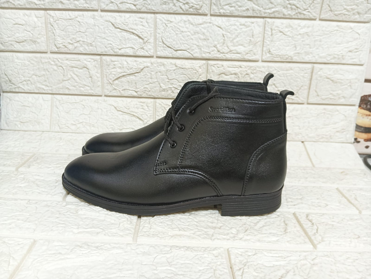 Adam Chukka Boot