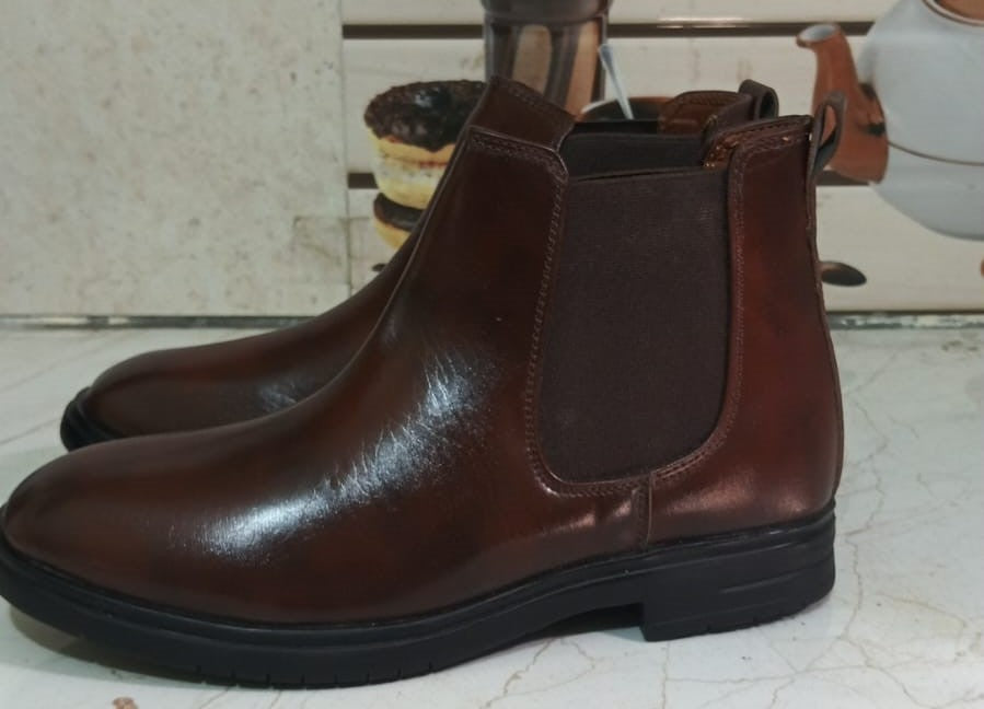 Brown Leather Chelsea Boots - Defective